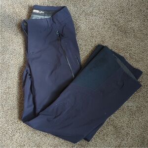 Arcteryx ski pants size 2 - blue